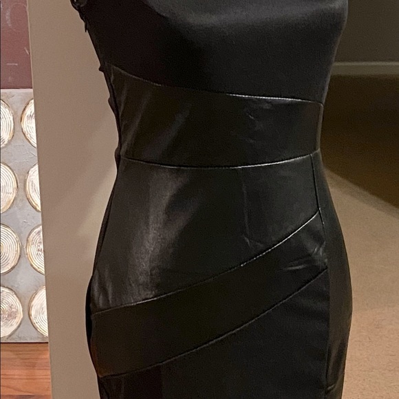 Women’s Sexy Black Sleeveless Faux Leather Dress - Picture 4 of 5